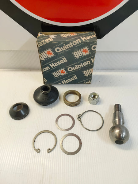 QH QSJ692RK Front Upper Ball Joint Repair Kit (Triumph Dolomite)