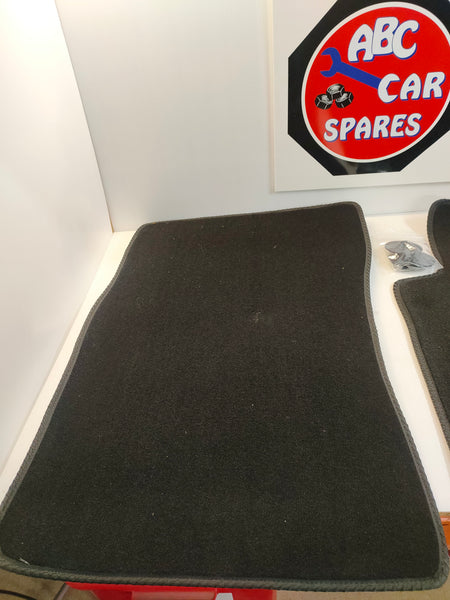 Unbranded Range Rover L322 Tailored Black Rubber Backed Carpet Floor Mats (03-12)