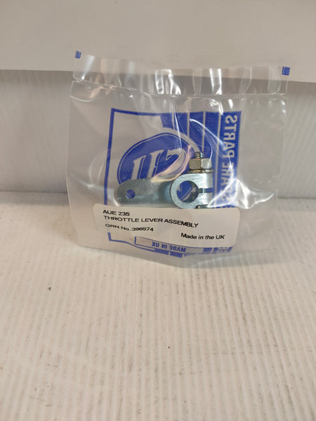 SU AUE235 Throttle Return Spring Lever Assembly
